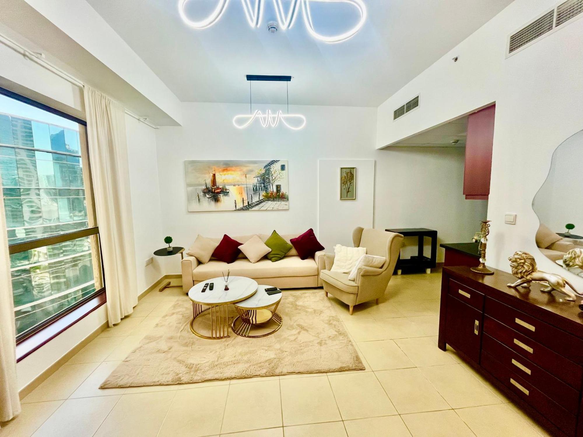 One Bedroom Apartment Available In Front Of Marina Beach 迪拜 外观 照片