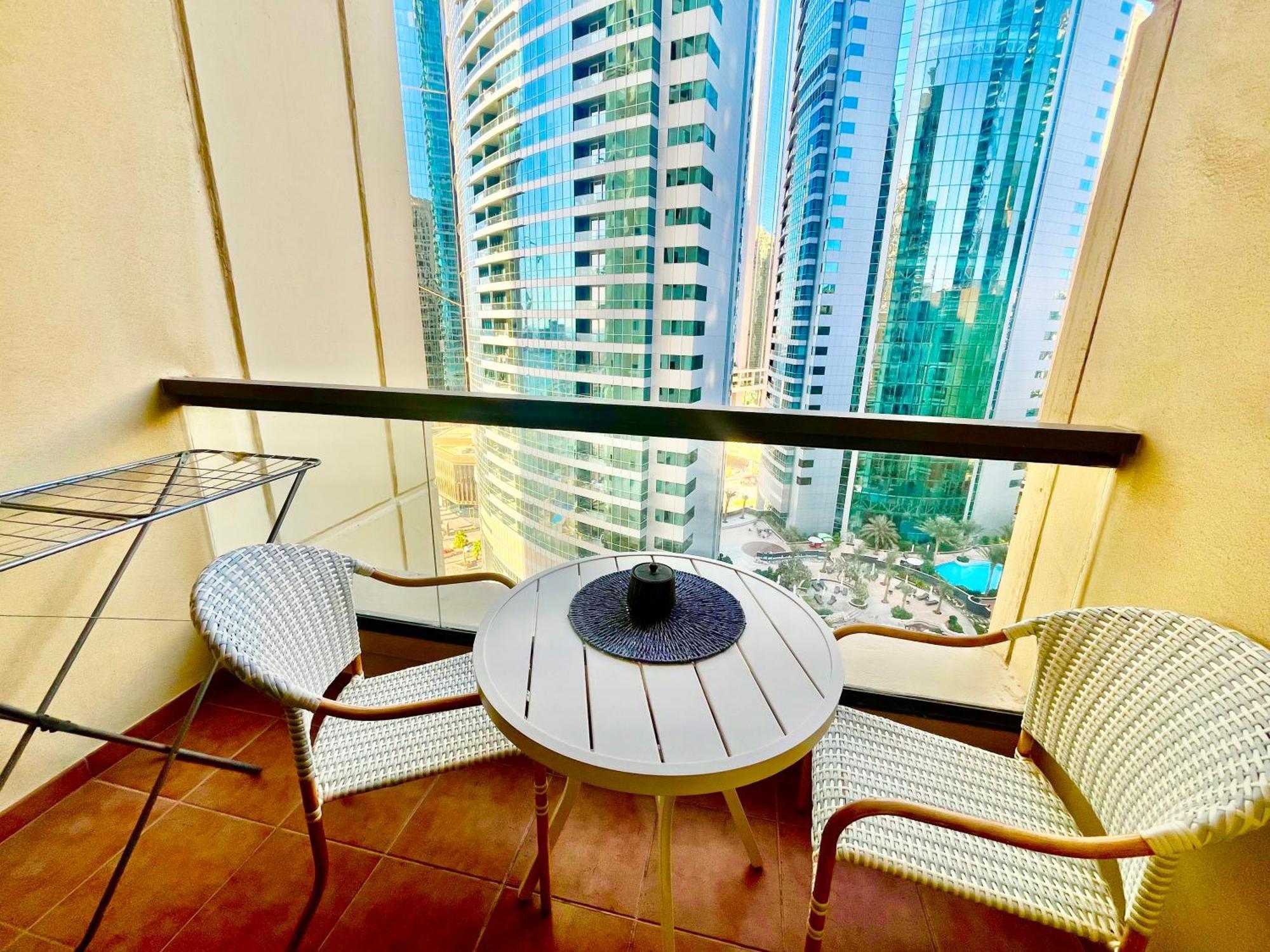 One Bedroom Apartment Available In Front Of Marina Beach 迪拜 外观 照片